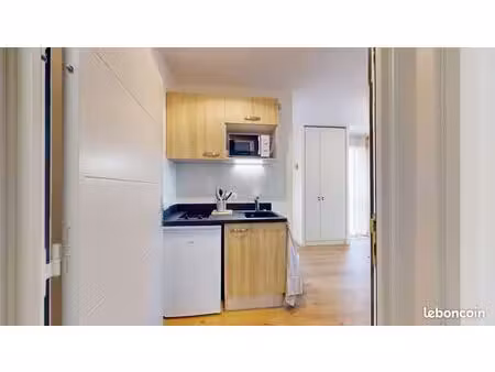 studio 1 pièce 22 m²