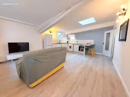 appartement t2 meublé 520 charges comprises