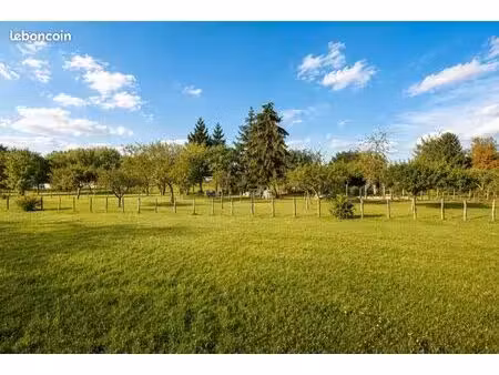 terrain 450 m² amboise