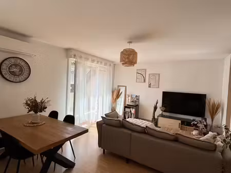 appartement t2 avec terrasses et clim – centre ville d’agen