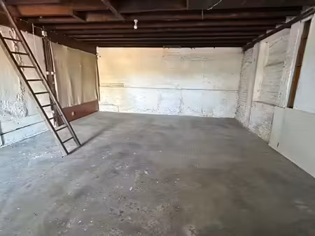 bâtiment de stockage 90m2