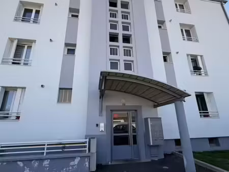 appartement 3 pièces 64 m²