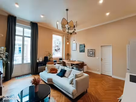 appartement 3 pièces 64m² - balcon