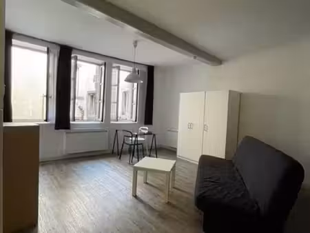 studio rénové clermont-ferrand centre ville 33 m2