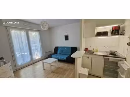 loue studio meublé 21m2 boulevard des belges proche facultés des sciences