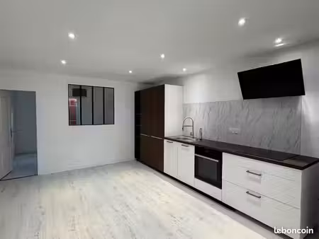 appartement 53m2- maison ancienne renove