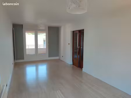 appartement 3 pièces 76 m²