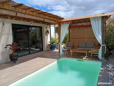 pavillon plein pied 95 m2 piscine