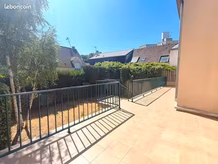 maison 5 pièces 147 m²
