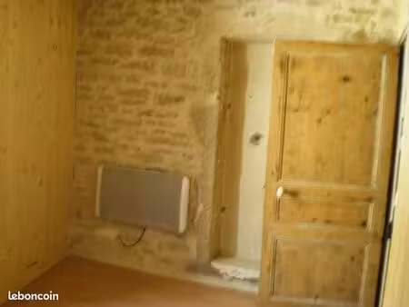 loue maison village f3
