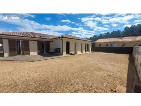 villa 5 pièces 120 m²