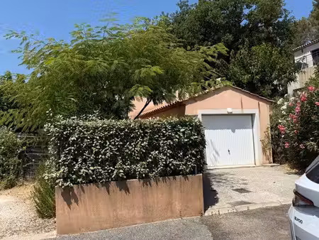 location villa très bon état calme à cuers