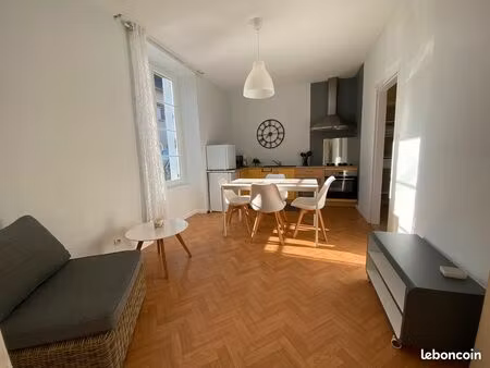 appart etudiant  meublé  25 m2  350 mensuels