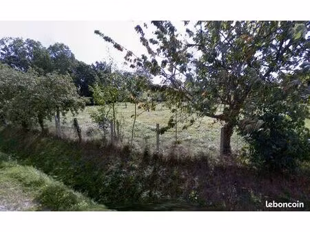 terrain à bâtir de 330 m² à l'hermitage (35)
