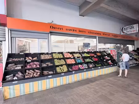 ? à vendre – magasin de 170 m² avec 2 chambres froides