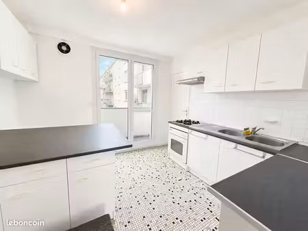 appartement 3 pièces 65 m²