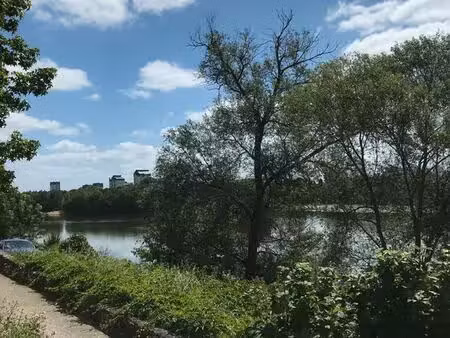 grand appartement t3 pour investisseurs / secteur premium / vue sur loire