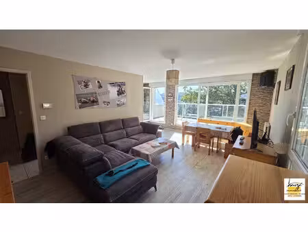 appartement t3 avec terrasse  garage et piscine