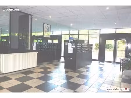 studio 1 pièce 19 m²