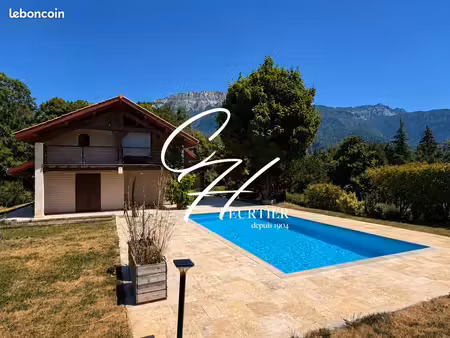 chalet 5 pièces 162 m²