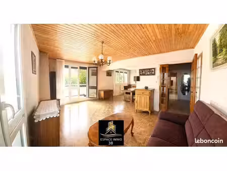 appartement 4 pièces 104 m²