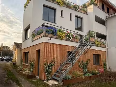 immeuble 2 appartes individuels