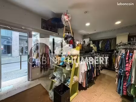 local commercial 134 m²