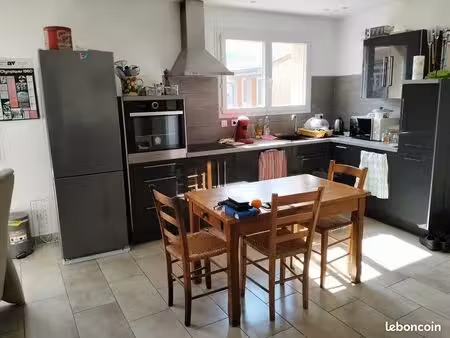 petite maison de ville à louer