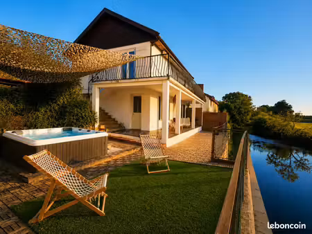 propriété exceptionnelle au bord de l'eau – sargé-sur-braye