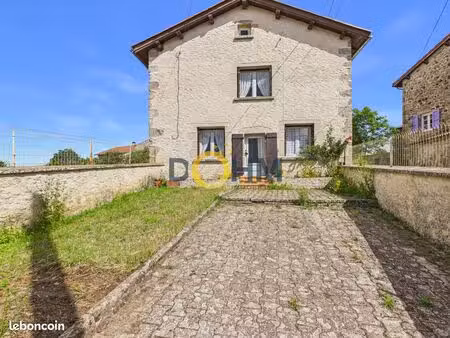 maison de village 6 pièces 80 m²