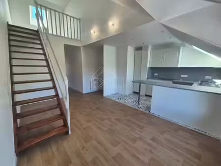 appartement t2 duplex refait à neuf – 44 36 m² – 1er étage – gasny