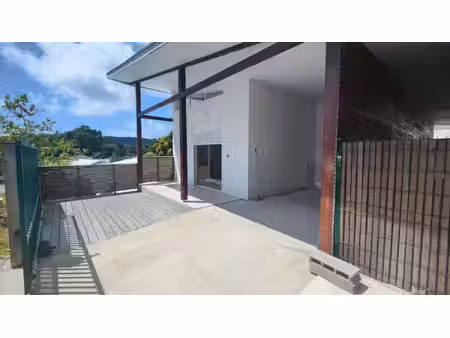maison à louer 4 pièces cayenne (973)