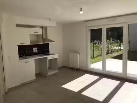 t3 en duplex avec jardin et parking à etampes