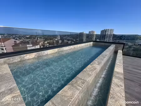 appartement 5 pièces 253 m²