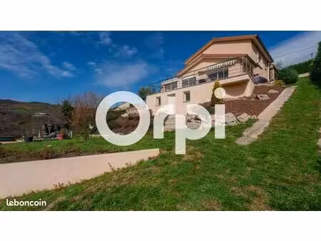 maison 4 pièces 150 m²