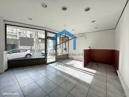 local commercial 55 m² saint-chamond