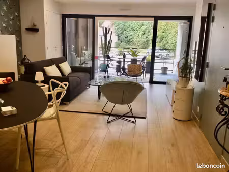 appartement pmr état neuf