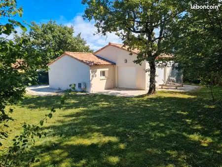 a louer maison t4 plain pied de 110 m2 avec climatisation