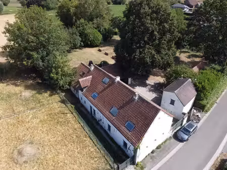 superbe ferme avec annexes et grand jardin