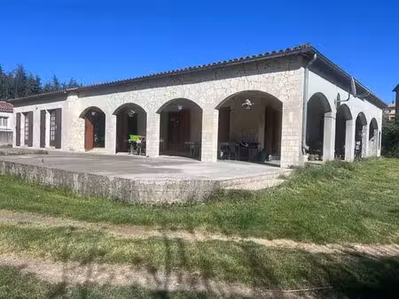 maison de plain-pied 180 m² sur terrain 2 282 m² en fin d'impasse a saint-ambroix (30500)