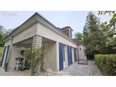 maison 6 pièces 140 m²