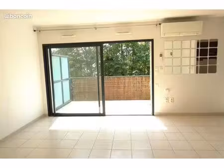 beau t3 traversant – résidence sécurisée – garage