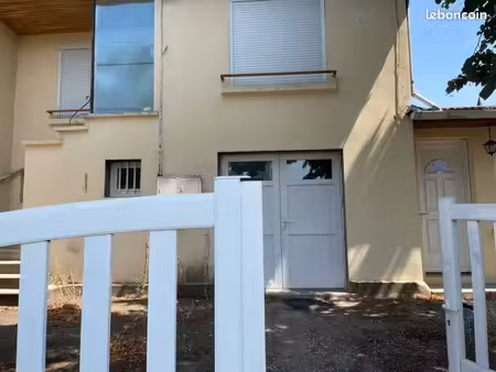 à vendre maison composée de deux appartements
