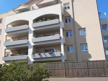 apparemment t3 71 m2 à l’isle d’abeau