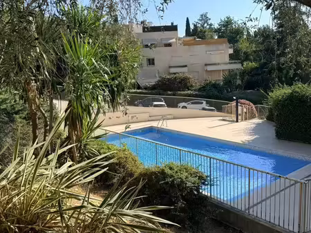 nice ouest – t3 traversant 57 m² – 2 balcons – piscine – cave