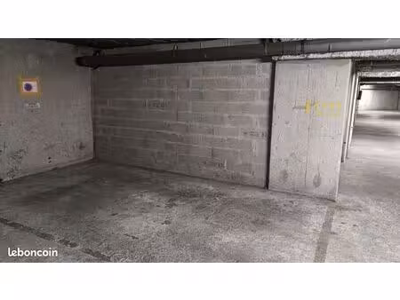 parking sécurisé à louer – centre-ville la courneuve en face de la mairie