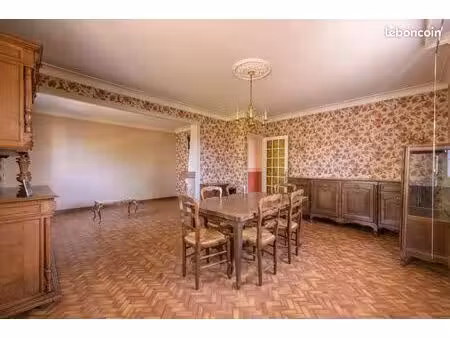maison 6 pièces 140 m²