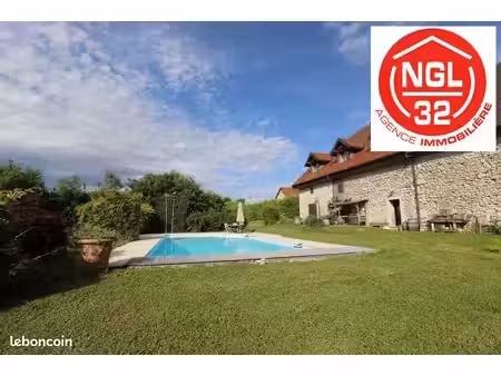 ferme 10 pièces 250 m²