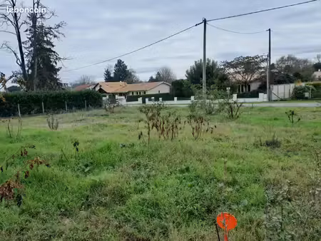 terrain 671 m² saint laurent medoc