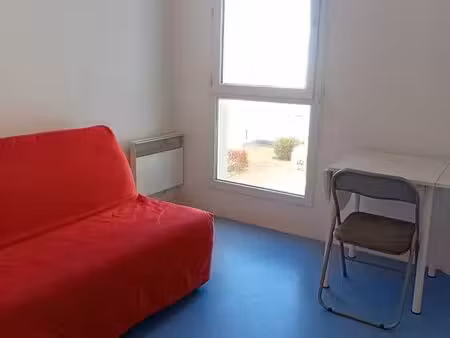 studio meublé 15 m² – face à l'université – proche de la gare